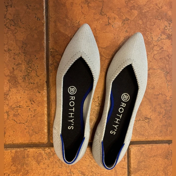 ROTHY POINTED GREY SHOE 5.5 - Picture 2 of 5